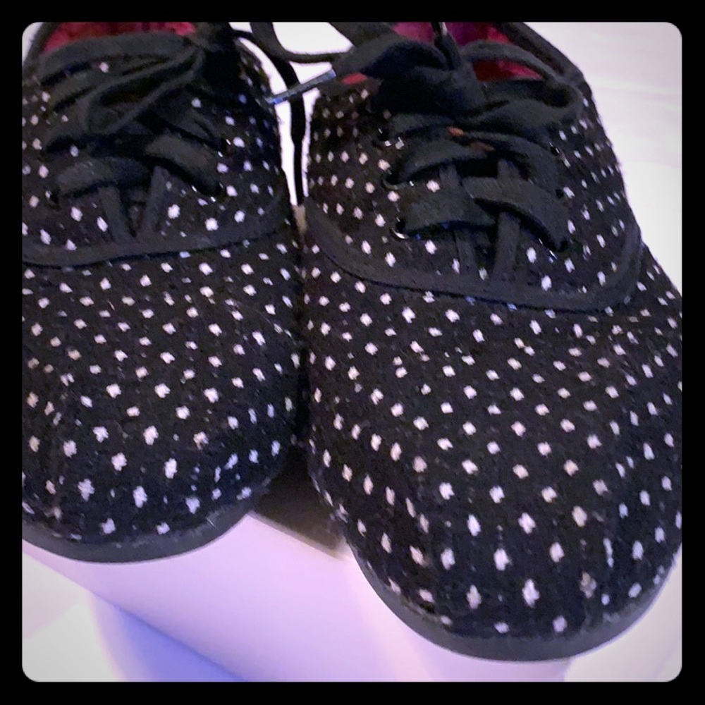 Toms